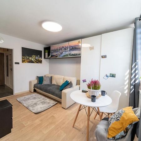 Metro Lux Home Apartment ワルシャワ エクステリア 写真