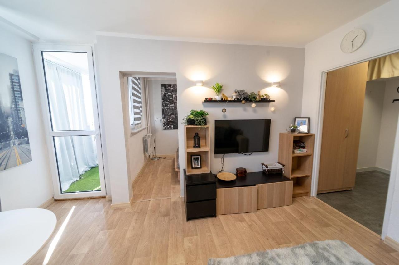 Metro Lux Home Apartment ワルシャワ エクステリア 写真