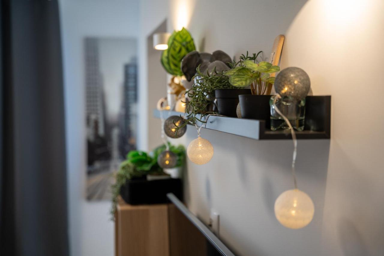 Metro Lux Home Apartment ワルシャワ エクステリア 写真