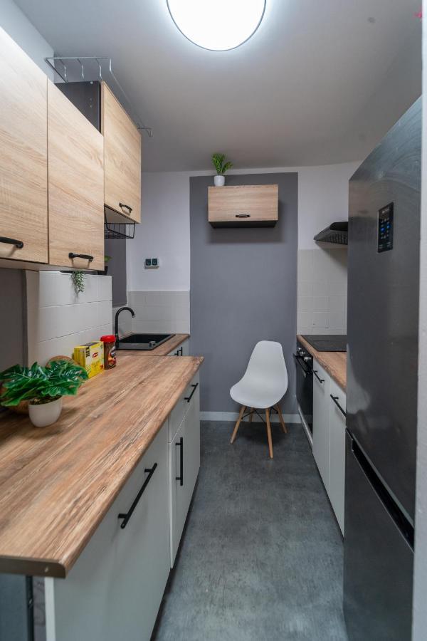 Metro Lux Home Apartment ワルシャワ エクステリア 写真